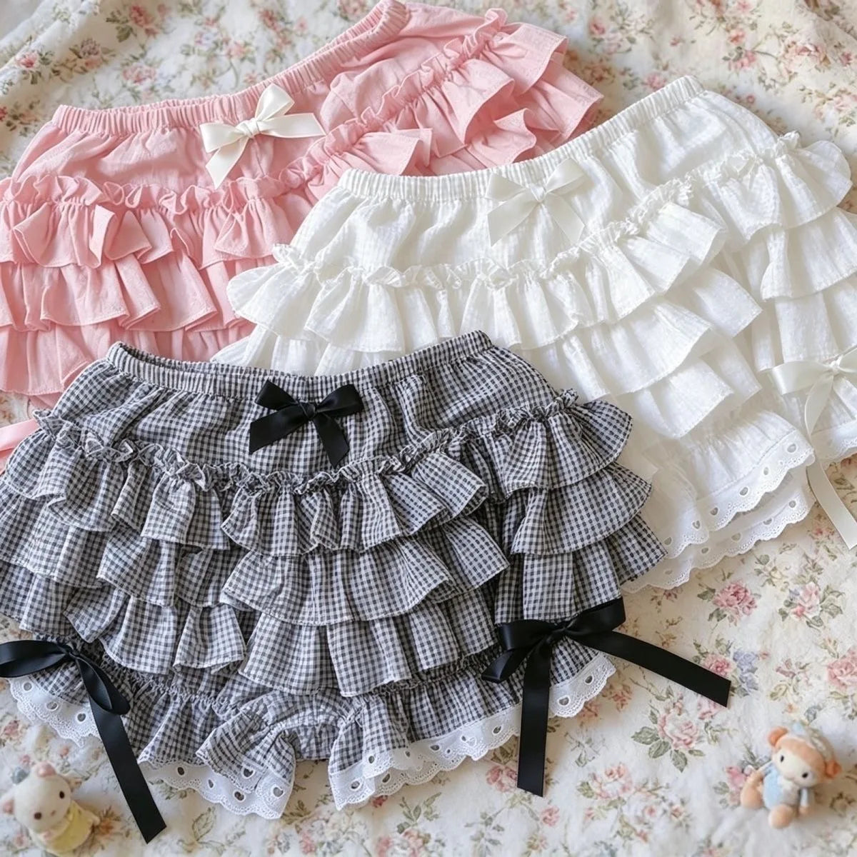 Gingham Bloomer Shorts Women Black White Plaid Pumpkin Shorts with Ribbon Bow Heart Eyelet Ruffle Skort Shorts Lolita Coquette
