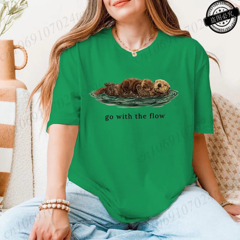 Go with The Flow Shirt,Cute Otter Print Women's T-Shirts,Sea Otter Lover Gift,Vintage Nature Graphic T-shirt,Ocean Life Tees